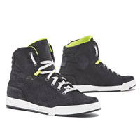 Motorcycle Shoes Forma Swift Flow Black